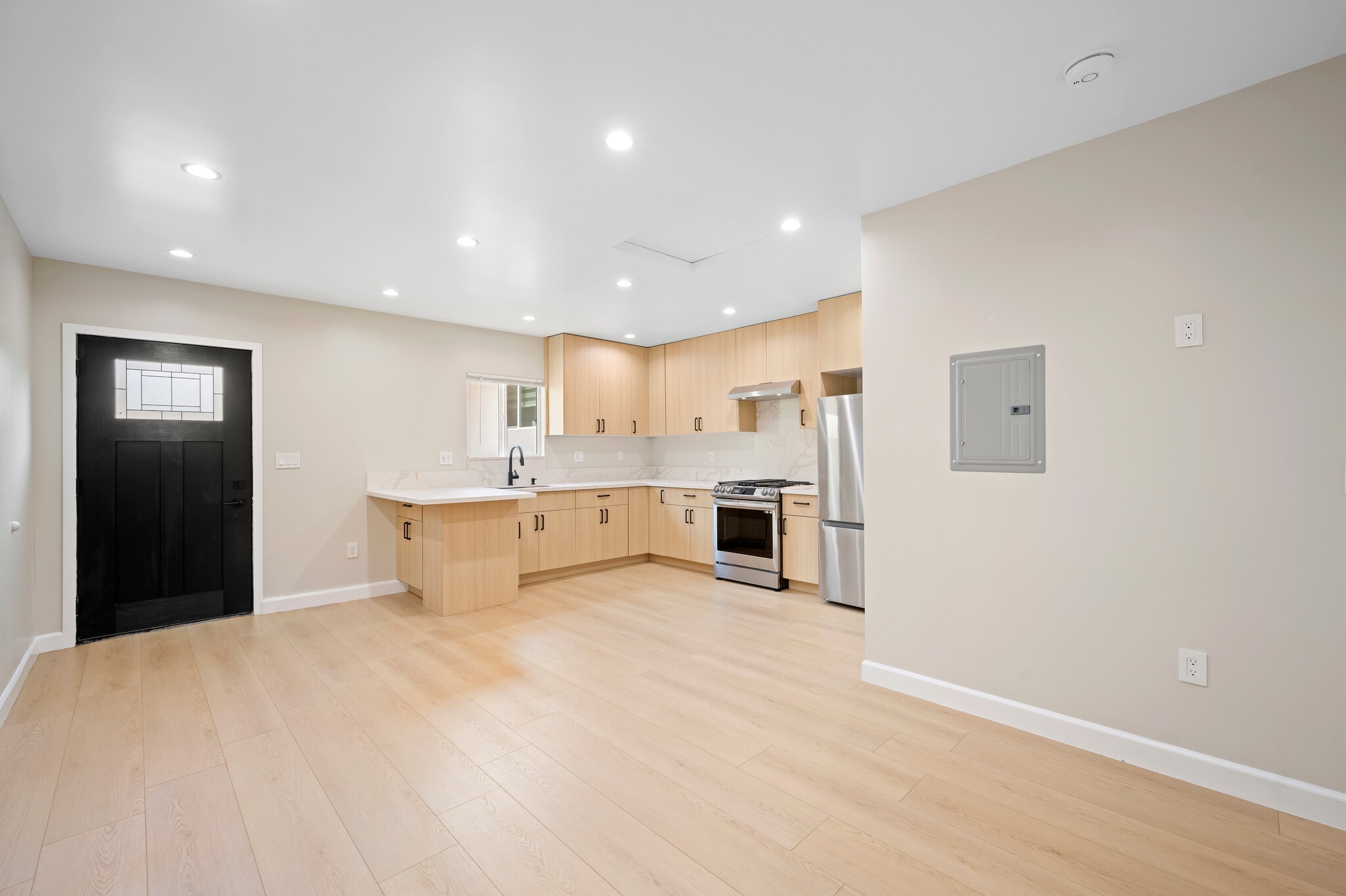 Building Photo - 7727 Gentry Ave