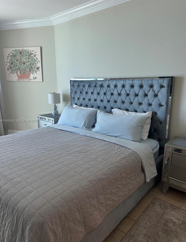 Building Photo - 3101 S Ocean Dr