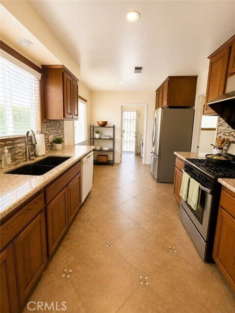 Building Photo - 4870 Fratus Dr