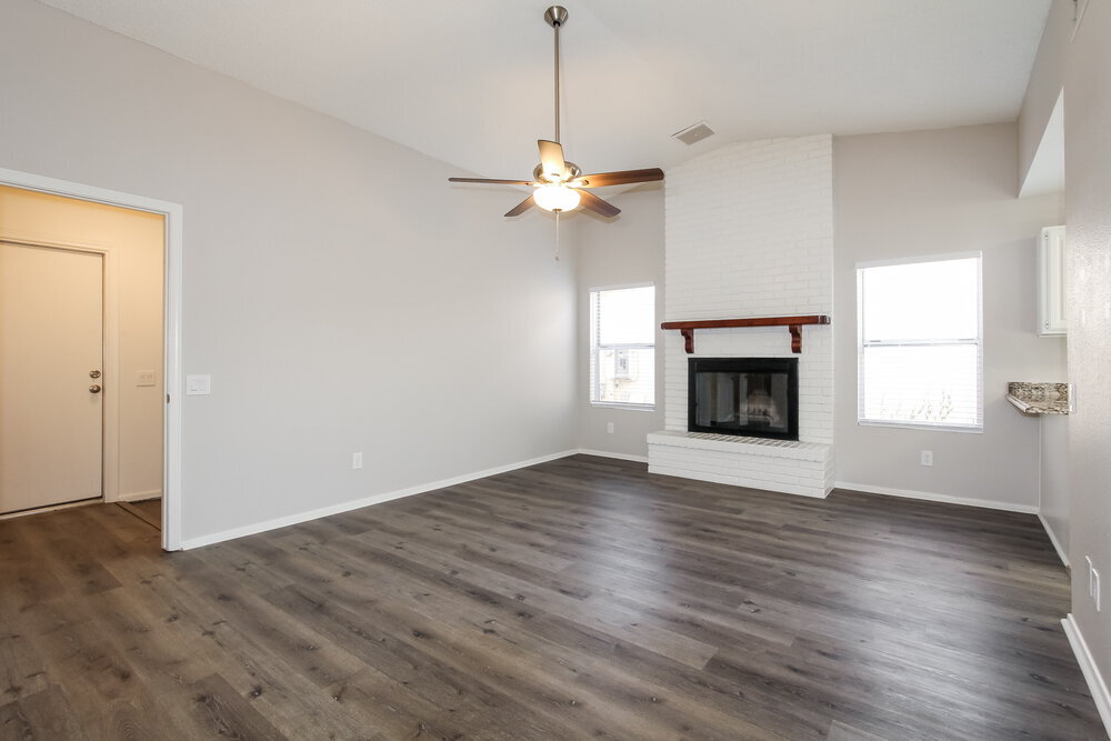 Building Photo - 4222 N 101st Ave