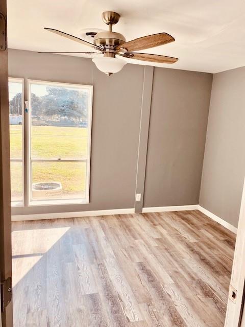 Building Photo - 525 E Caney St