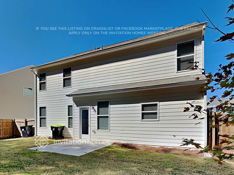 Building Photo - 145 Lantana Crossing
