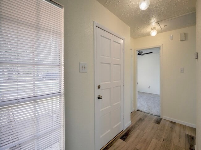 Building Photo - 1934 Feather Ridge Dr