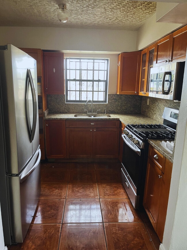 Building Photo - 1440 NW 183rd St