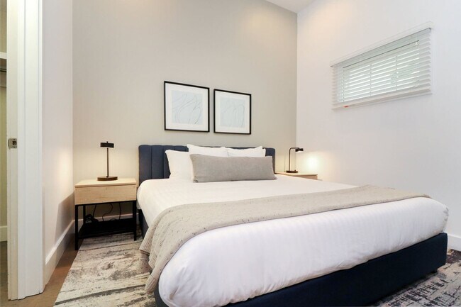 Building Photo - 127 Carondelet St