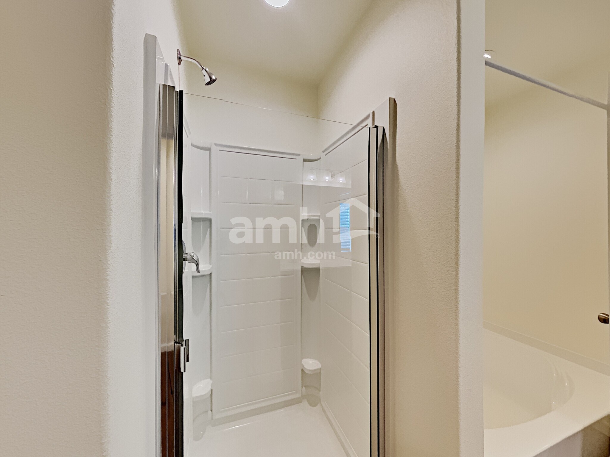 Building Photo - 1950 NW 23rd St