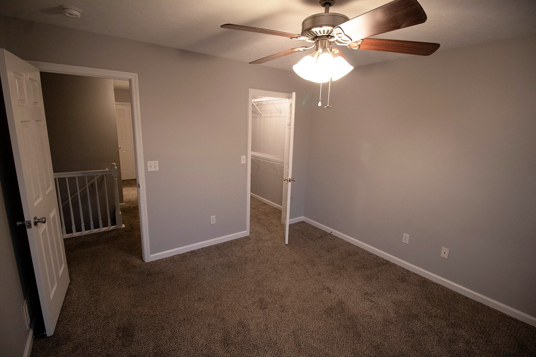 Building Photo - 561 Hampton Way