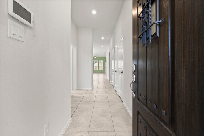 Building Photo - 4234 Green Landing Dr