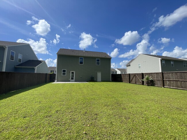 Building Photo - 239 Dunlin Dr