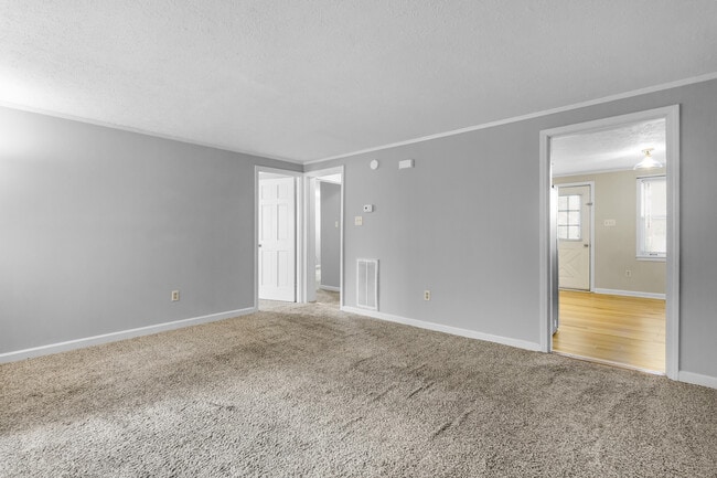 Building Photo - 338 River Walk Dr