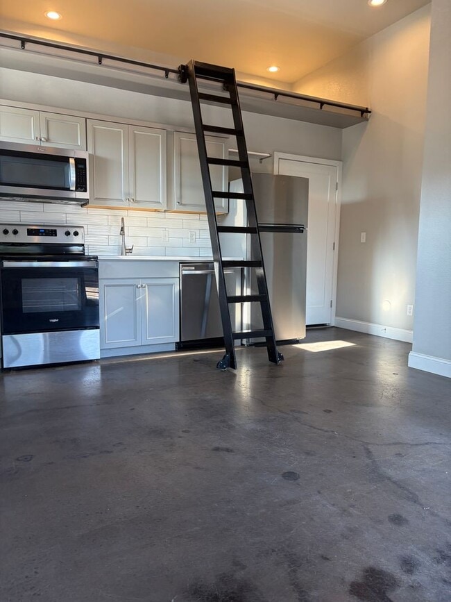 Building Photo - 3850 S Lowell Blvd
