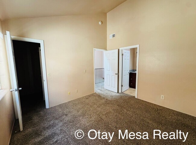 Building Photo - Spacious 2-Bedroom, 2.5-Bath Condo Just On...