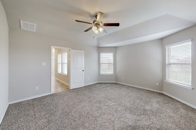Building Photo - "Charming 3-Bed, 2-Bath Home in Bryan, TX!"