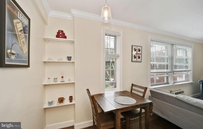 Building Photo - 3051 Idaho Ave NW