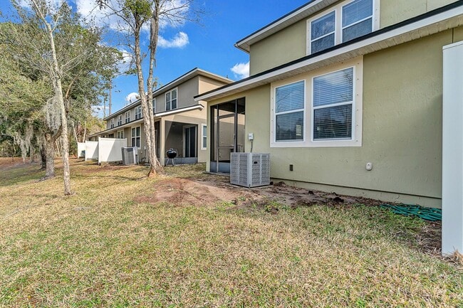 Building Photo - ***TWO WEEKS FREE*** Stylish 3BR Townhome with Garage & Walk-In Closet