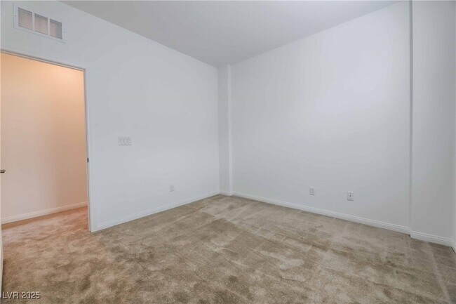 Building Photo - 11586 Monte Isola St
