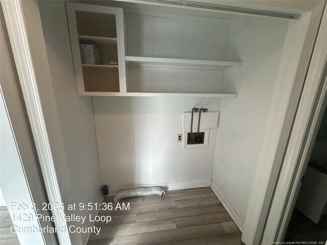 Building Photo - 1429 Pine Valley Loop