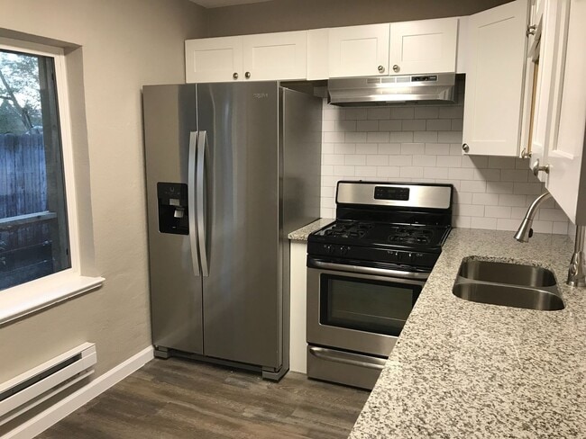 Primary Photo - 2 Bed, 1 Bath Unit Available Now near Sloan's Lake
