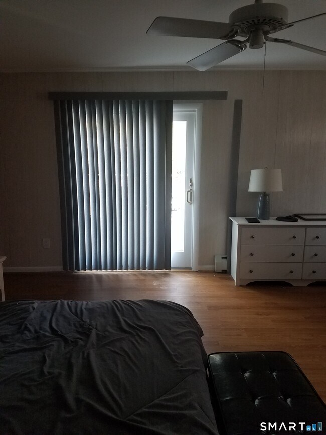 Building Photo - 72 Maple Tree Ave