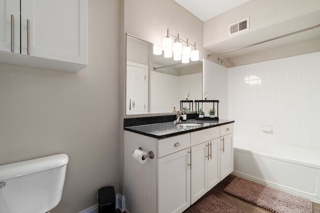 Building Photo - 590 James Maxwell Rd