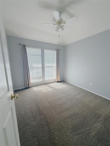 Building Photo - 2213 Chapman Dr