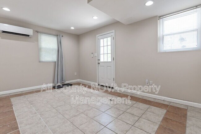 Building Photo - 4141 21st Rd N