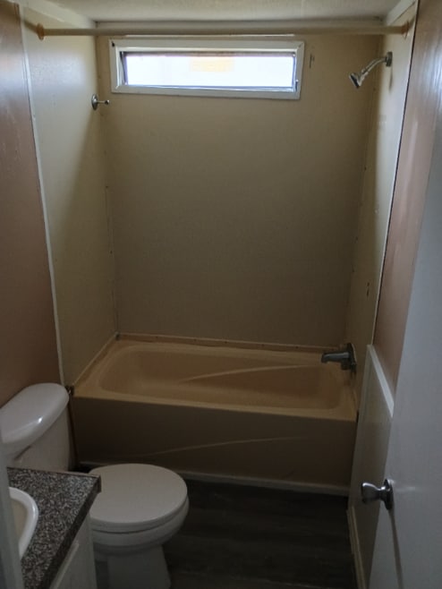 Building Photo - 107 SW Lancelot Gln