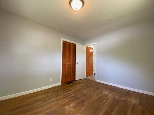 Building Photo - Feels Like A Little Bit of Country - 1+BR ...