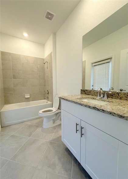Building Photo - 1602 Saddlewood Cir