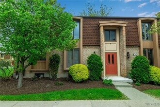 Building Photo - 130 Groton Dr