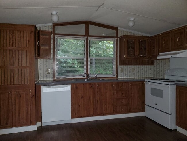 Primary Photo - Ready to Move in