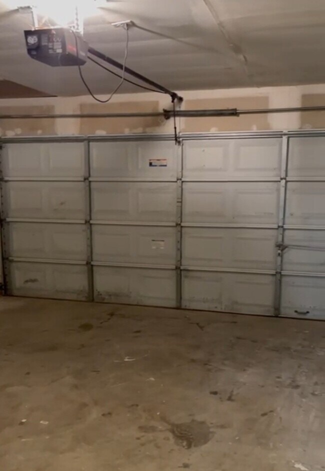 Building Photo - 2007 Goldspring Ln