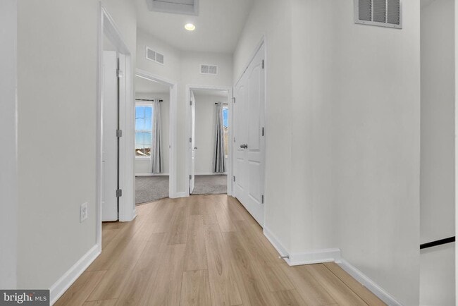 Building Photo - 1106 Overlook Wy