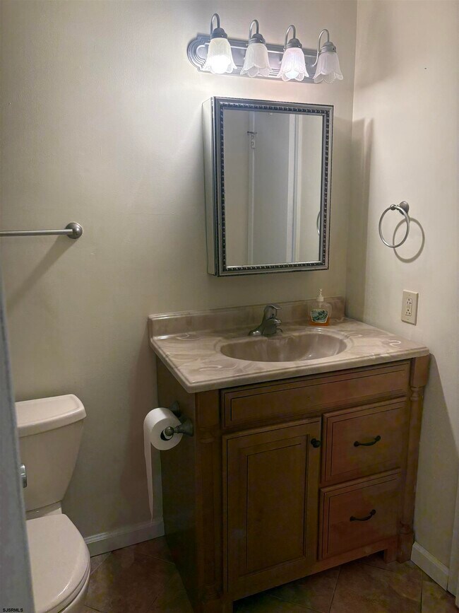 Building Photo - 2705 Goldenrod Ct