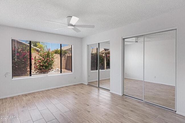 Building Photo - 85 S Cypress Ct