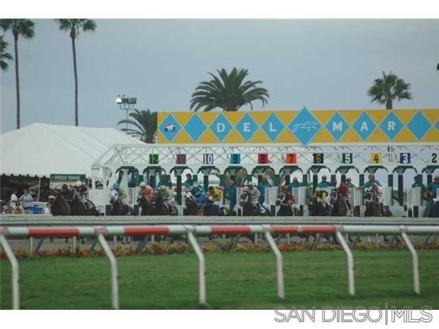 Building Photo - 2770 Caminito Cedros