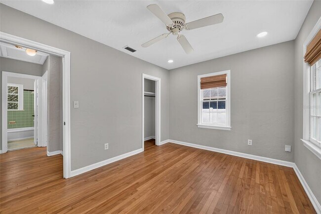 Building Photo - 2732 Newark Way