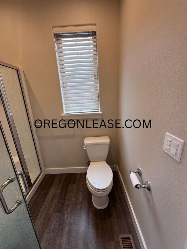 Building Photo - 3bed 2bath Cal Young Area home