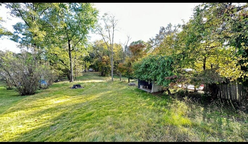 Backyard - 178 E Charleston Ave