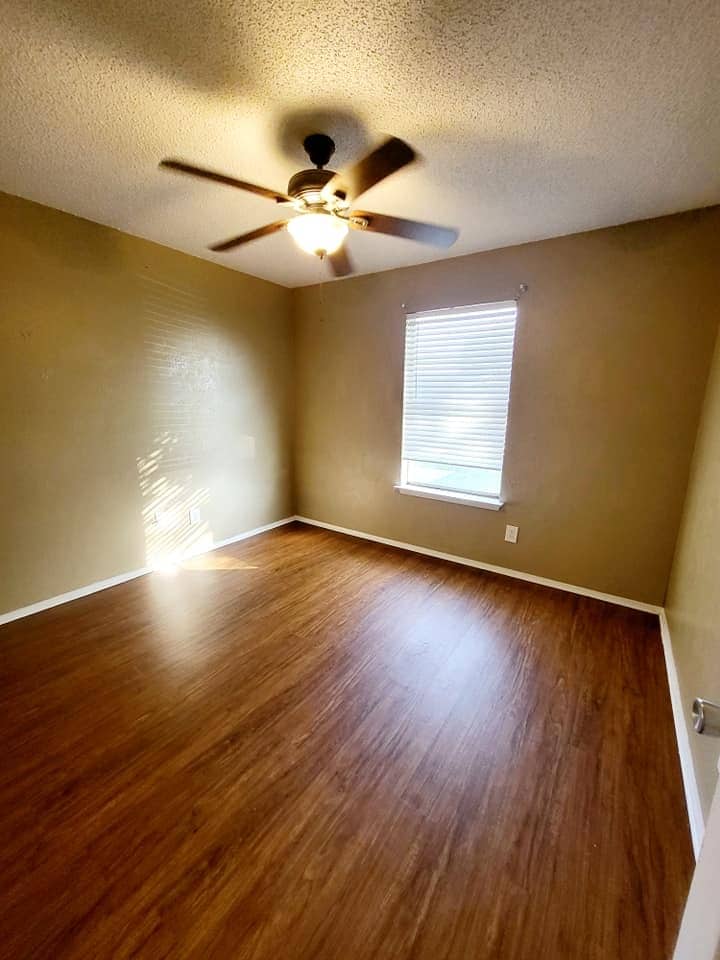 Building Photo - 4016 Eastridge Dr