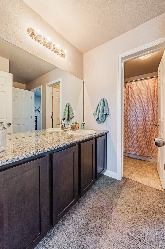 Building Photo - 5481 Cross Creek Drive