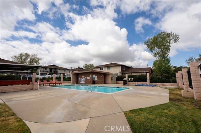 Building Photo - 12157 Wintergreen Dr