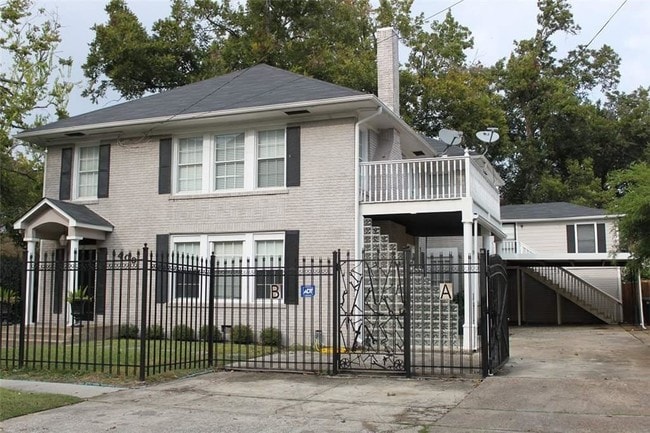 Primary Photo - 1409 Wentworth St