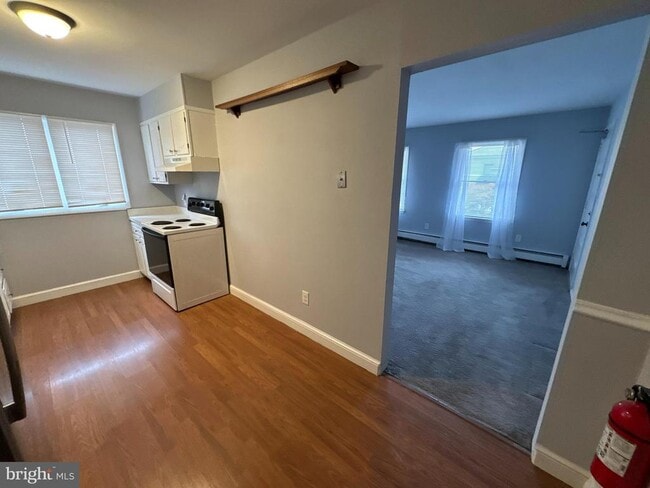 Building Photo - 43 S Main St