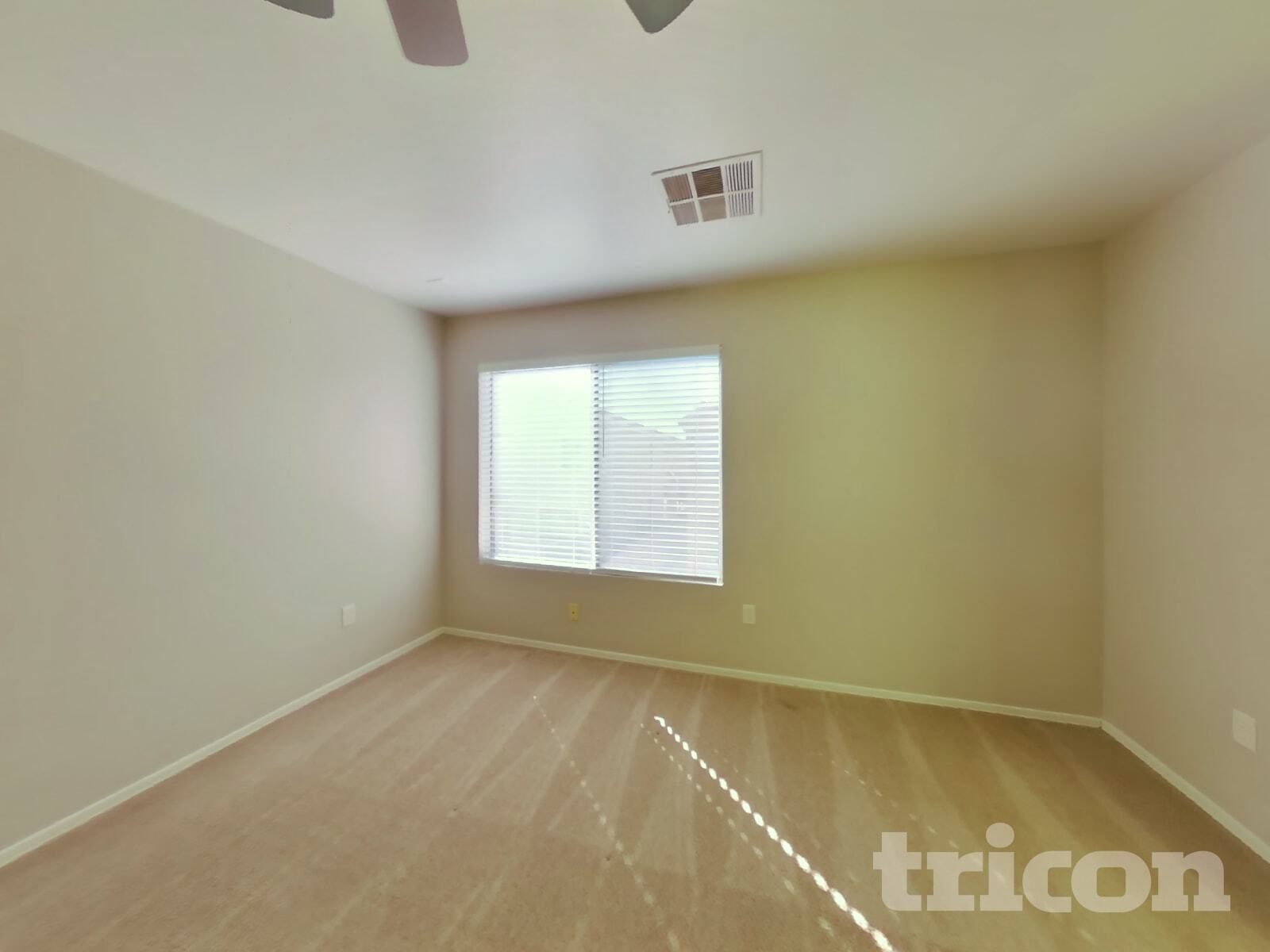 Building Photo - 3921 W Irwin Ave