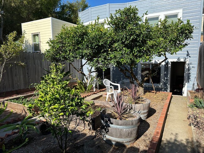 Building Photo - Charming Remodeled Home in Prime Excelsior...