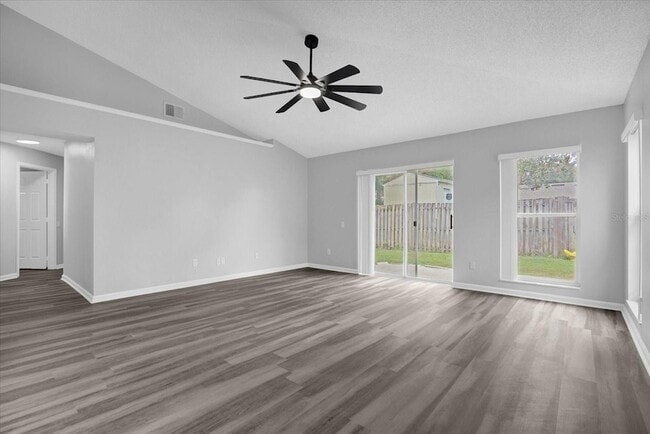 Building Photo - 3521 Moss Pointe Pl