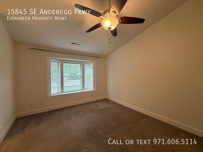 Building Photo - 15845 SE Anderegg Pkwy