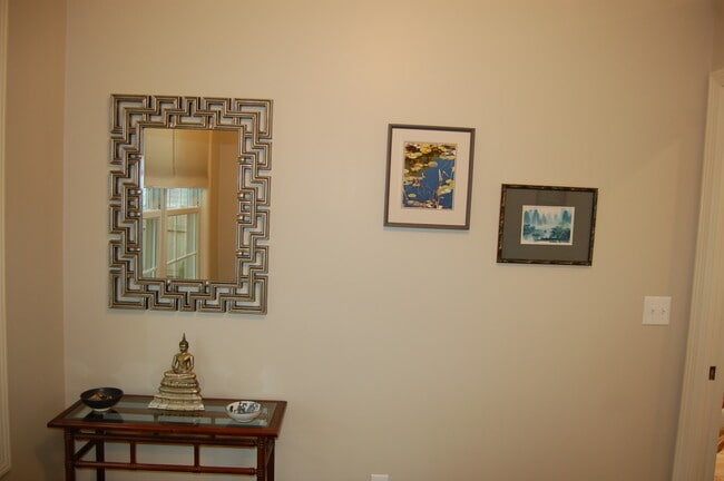 Building Photo - 28 Yucatan Dr