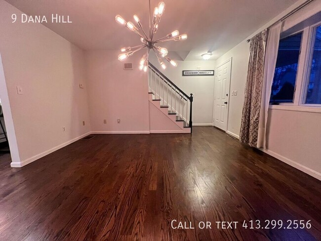 Building Photo - Rare Chance for a Pristine 4 BR, Single Fa...